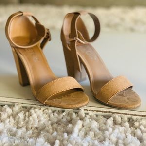 Women’s open Toe Mid Chunky Heel Sandal